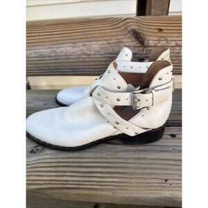 Halogen Nordstrom HAILEY Studded Leather Ankle Boots White Womens US Size 8 M
